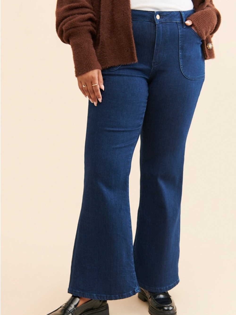 Pilcro Anthropologie The Icon Flare Jeans